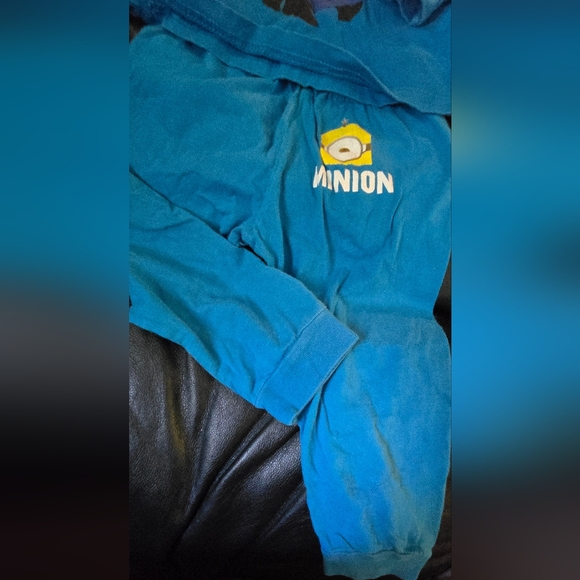 Caluby 1981 Minion Graphic Pajama Set Sz4/5T - Picture 3 of 10